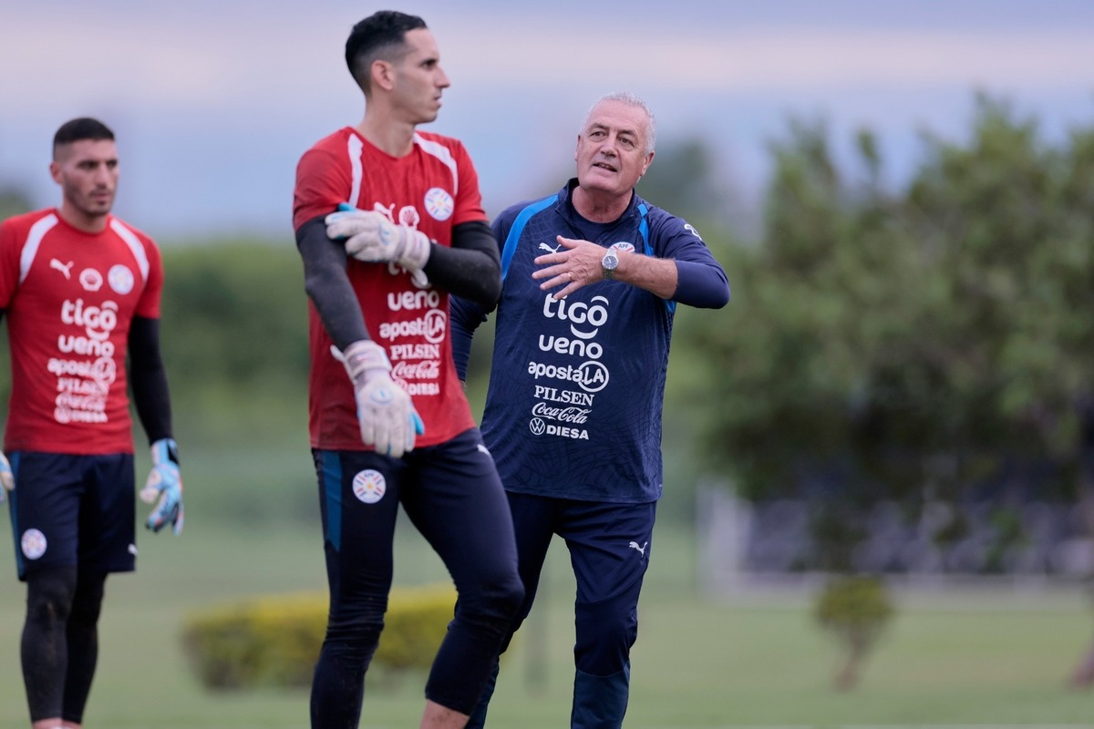 Arqueros de La Albirroja intensifican preparación rumbo a Qatar 2022