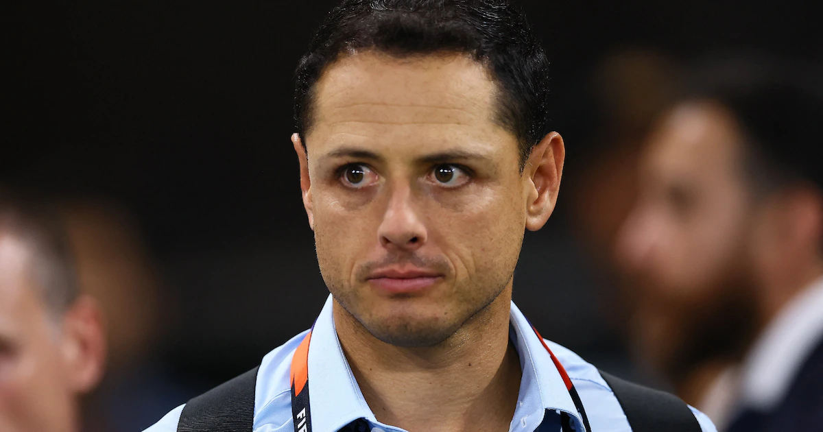 Chicharito se molesta por compararlo con Cristiano Ronaldo