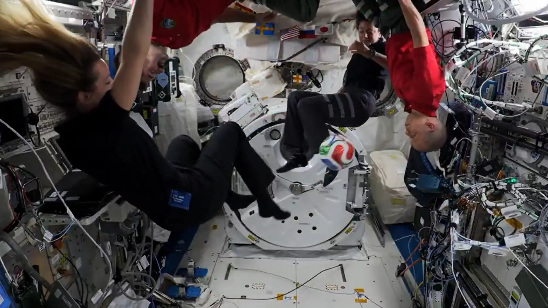 El balón del Mundial 2026 llegó al espacio: NASA lo llevó a la Estación Espacial