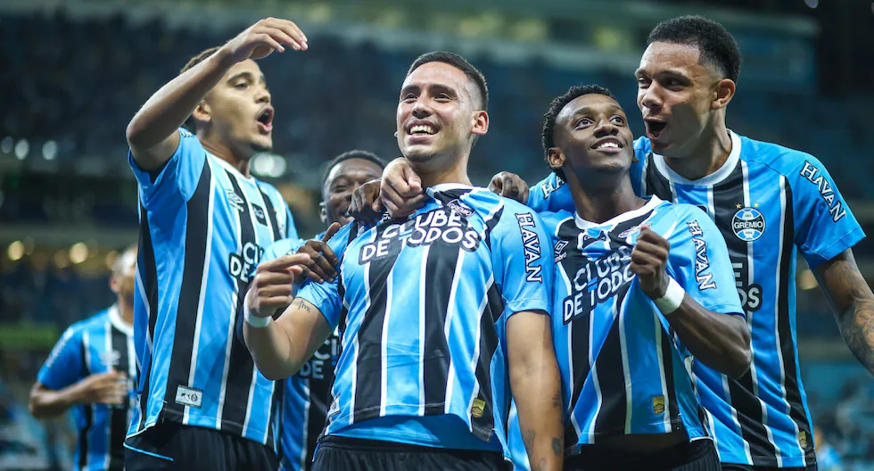 Gremio ficha a Jovane Cabral de Cabo Verde, compañero de Erick Noriega