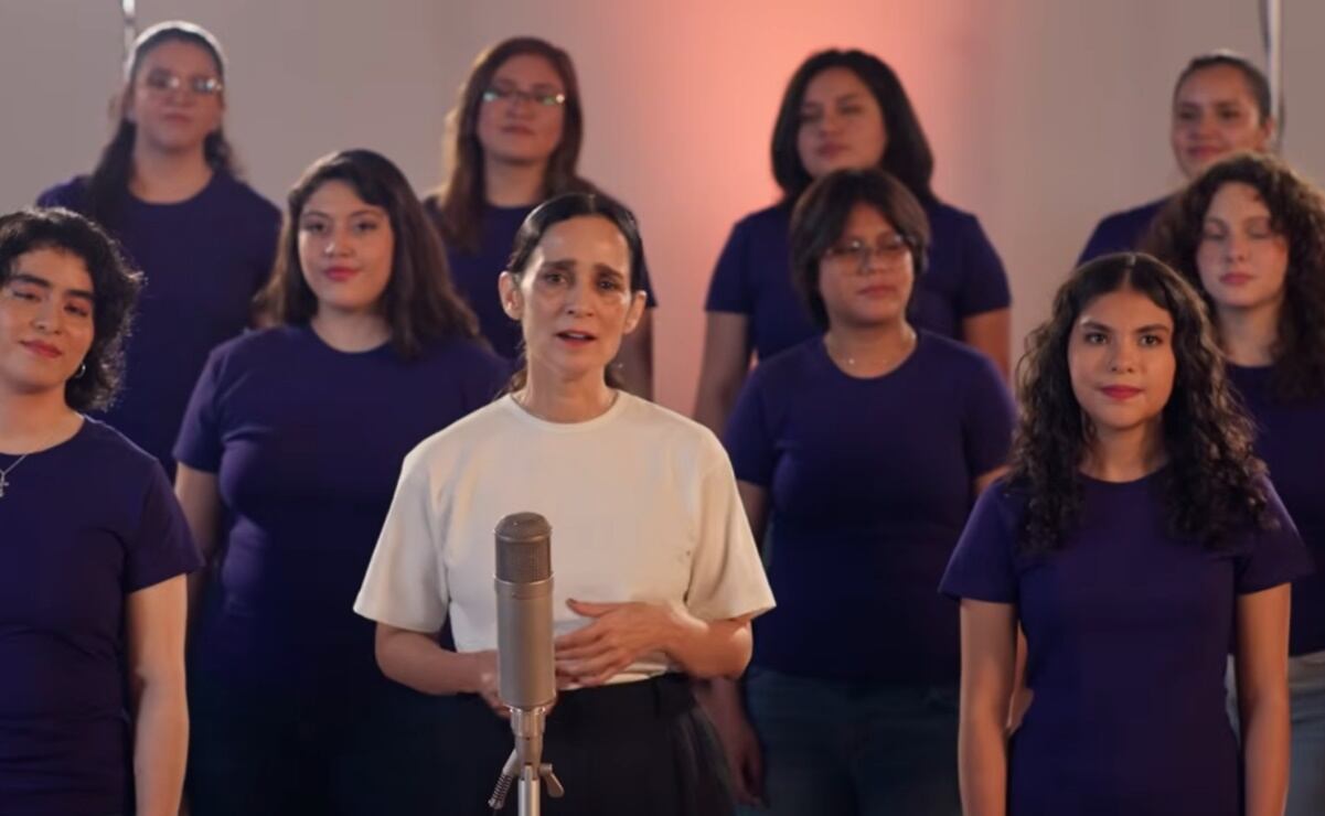 Julieta Venegas canta a las mujeres futbolistas rumbo al Mundial 2026