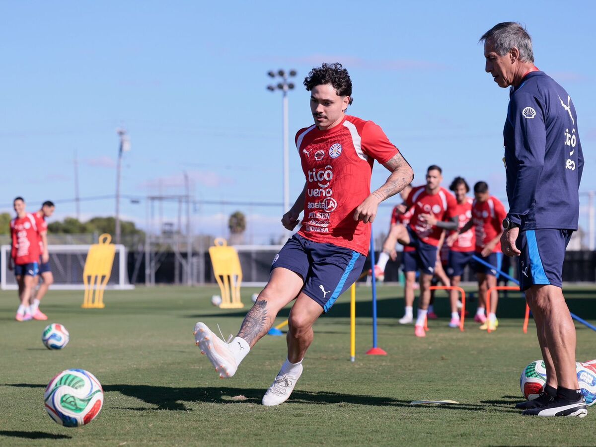 La Albirroja enfoca su preparación en el duelo de octavos ante Alemania