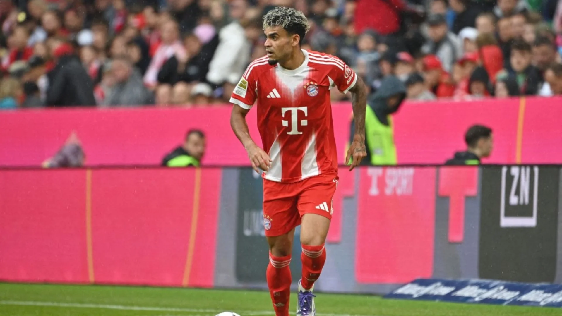 Luis Díaz regresa al Bayern Múnich para iniciar pretemporada 2026
