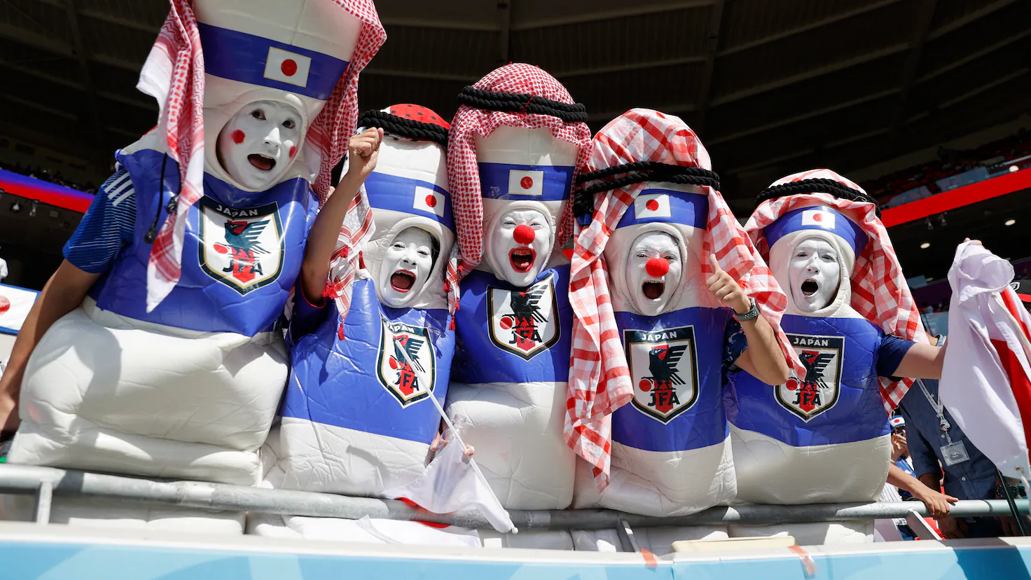 O-soji: la tradición japonesa de limpiar estadios que inspira al mundo