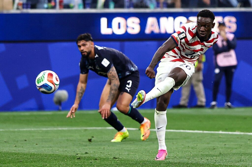 Paraguay cae goleado 4-1 ante Estados Unidos en su regreso al Mundial