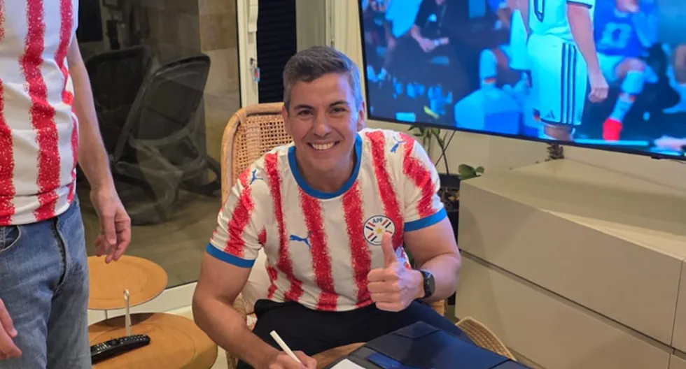 Peña decreta feriado nacional para celebrar el histórico paso de Paraguay a octavos