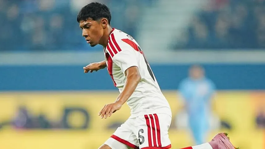 Perú convoca a Maxloren Castro para amistosos previo a Qatar 2026