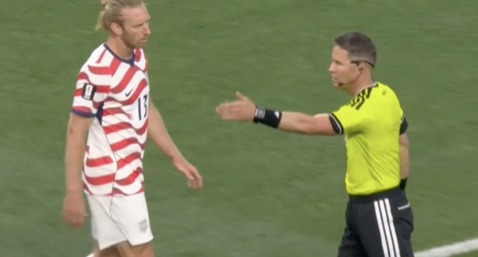VAR usa por primera vez la regla de Mistaken Identity en el Mundial 2026