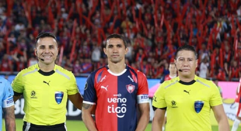 Velázquez intensifica trabajo en la Albirroja rumbo al 2026
